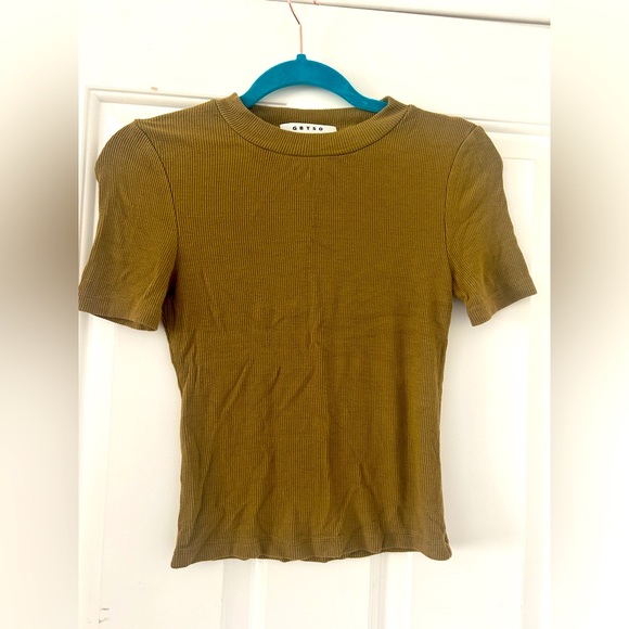 gbtso Tops - Olive Green Ribbed Tee